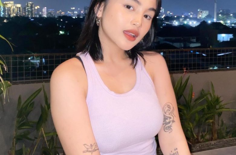 Profil Lengkap Jeje Slebew